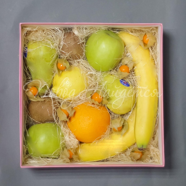 Коробка тропических фруктов