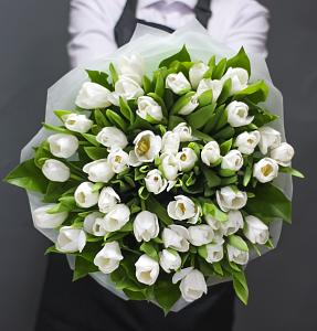 Свадебный букеты из белых тюльпанов