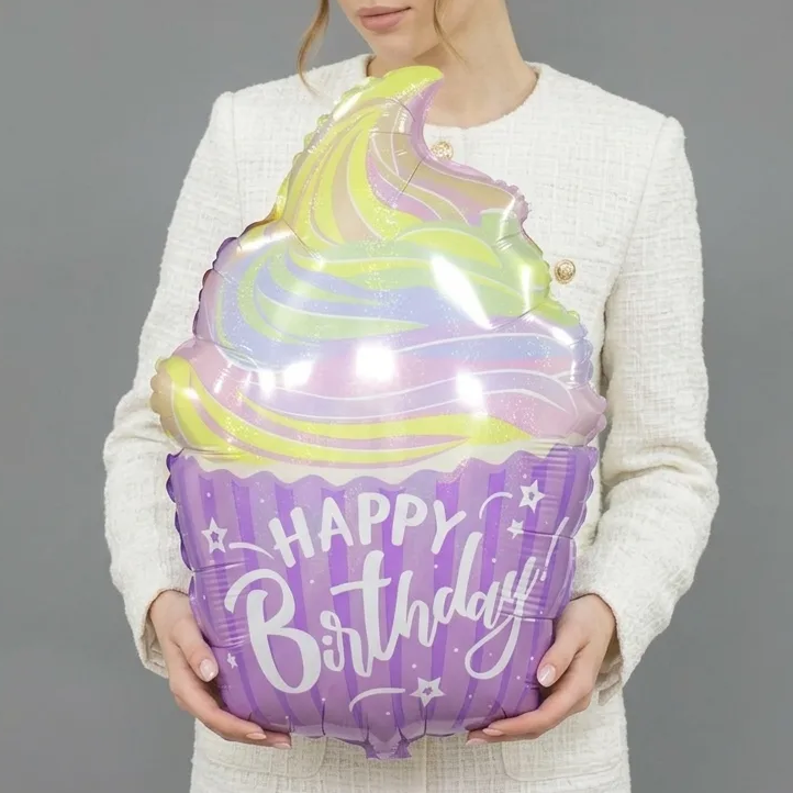 С Днем рождения Happy Birthday (Кекс)