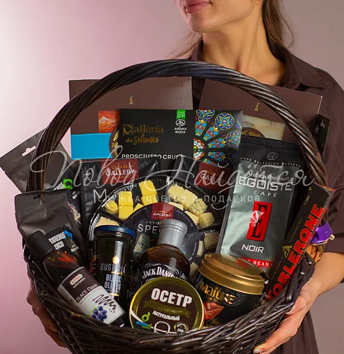 Подарочная продуктовая корзина мужчине