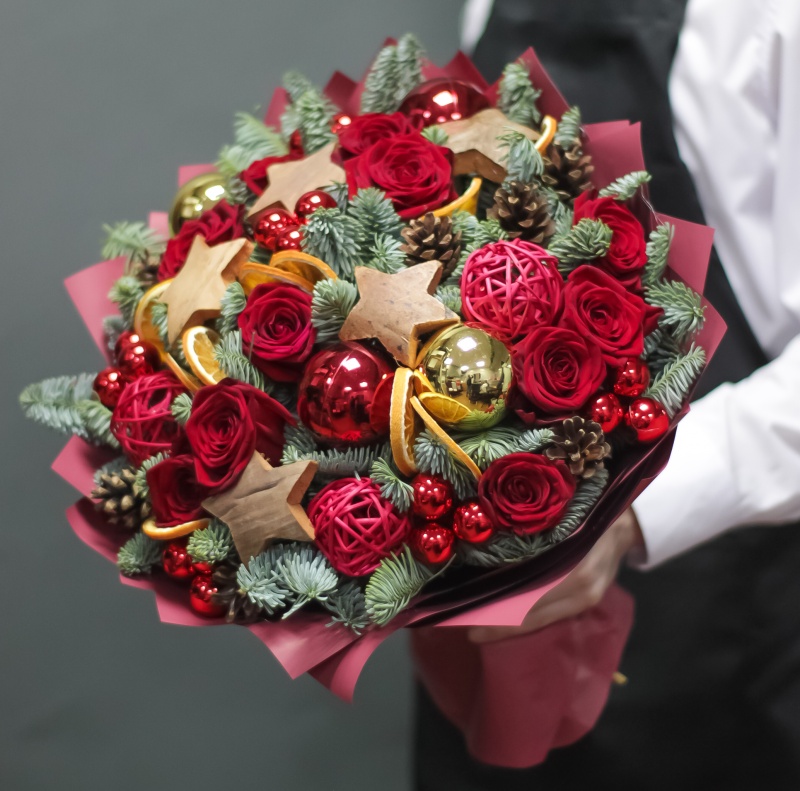Курьерская доставка цветов по москве день в день черный свадебный букет