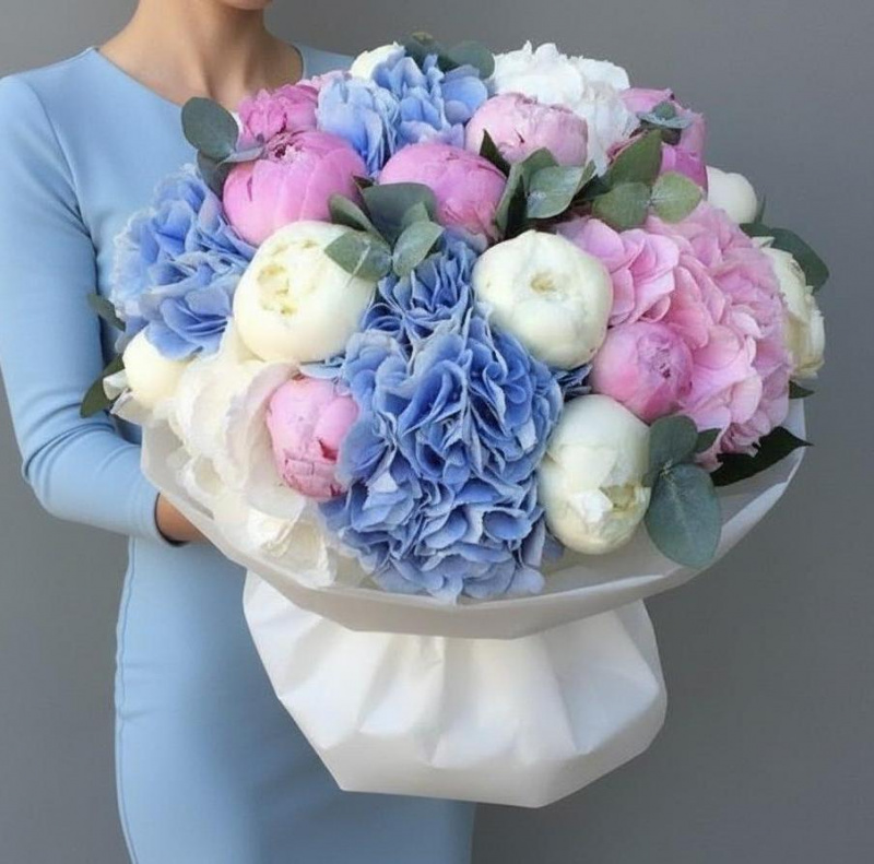 ПИОНЫ Букет Великолепной