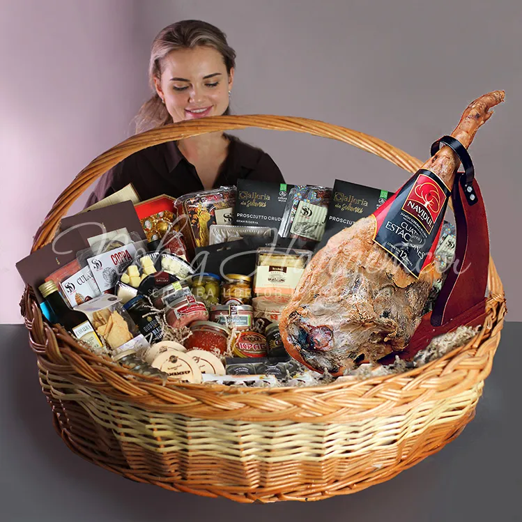 Подарочные корзины Корзина Кремлевский стол