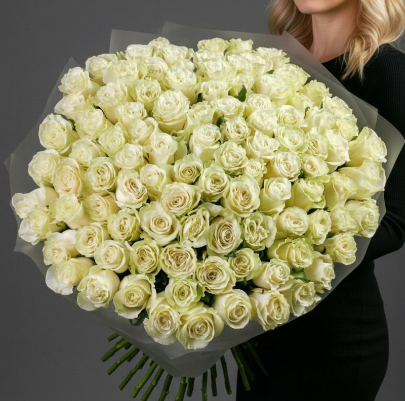 101 роза Букет Мондиаль