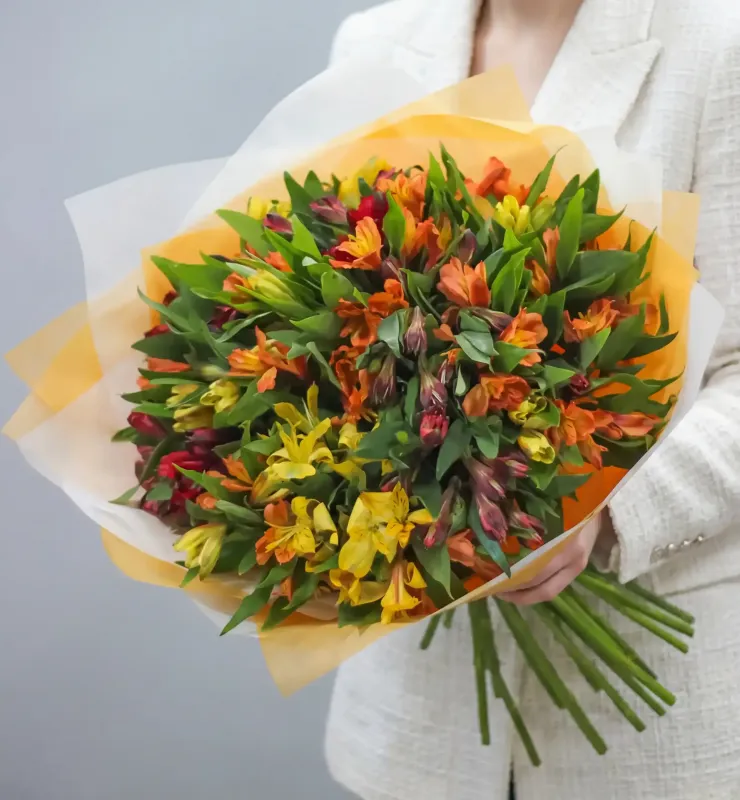 Монобукеты из альстромерии Букет Денс