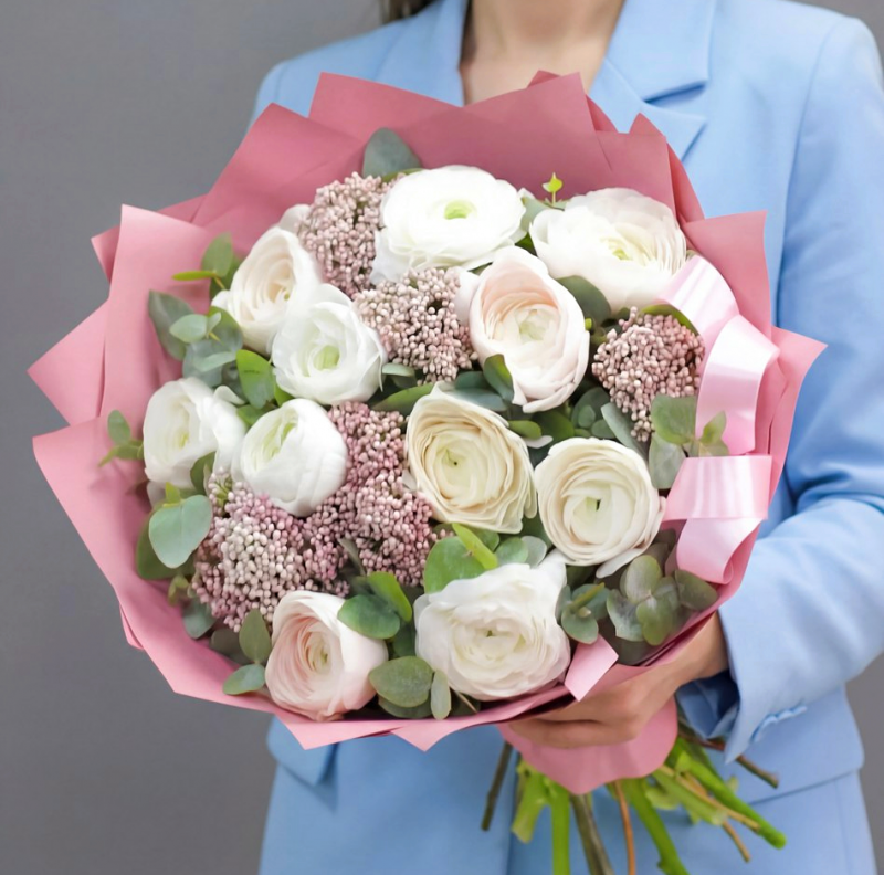 РАНУНКУЛЮСЫ Букет Эдельвейс