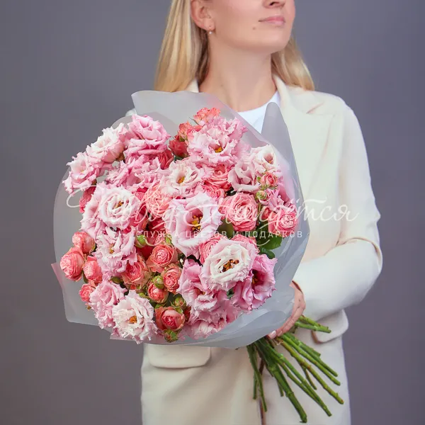 Пионовидные розы Букет Яркие чувства