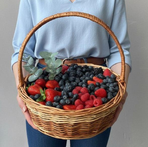 Корзины Корзина Ягодный микс