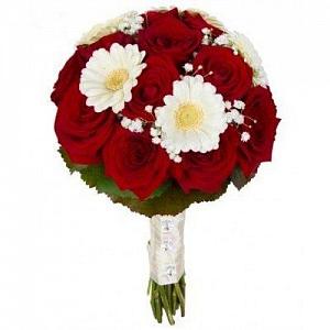 Свадебные букеты из красных роз