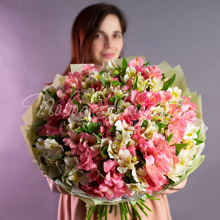 Букеты из альстромерии