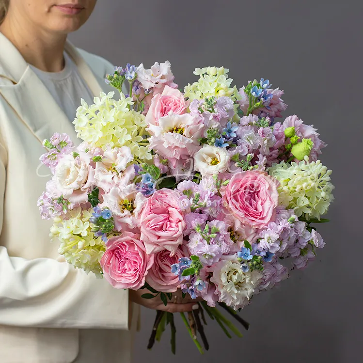 ВЕСНА Букет Грациозная дама