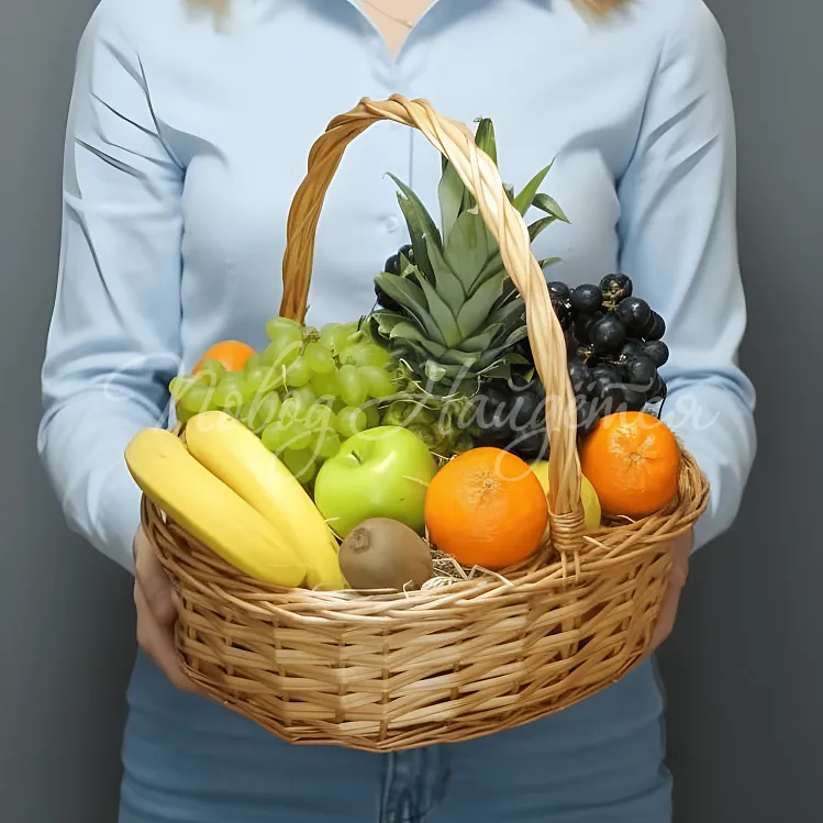 Фруктовые корзины с бананом