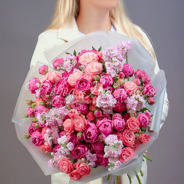 Пионовидные розы Букет Мир грез