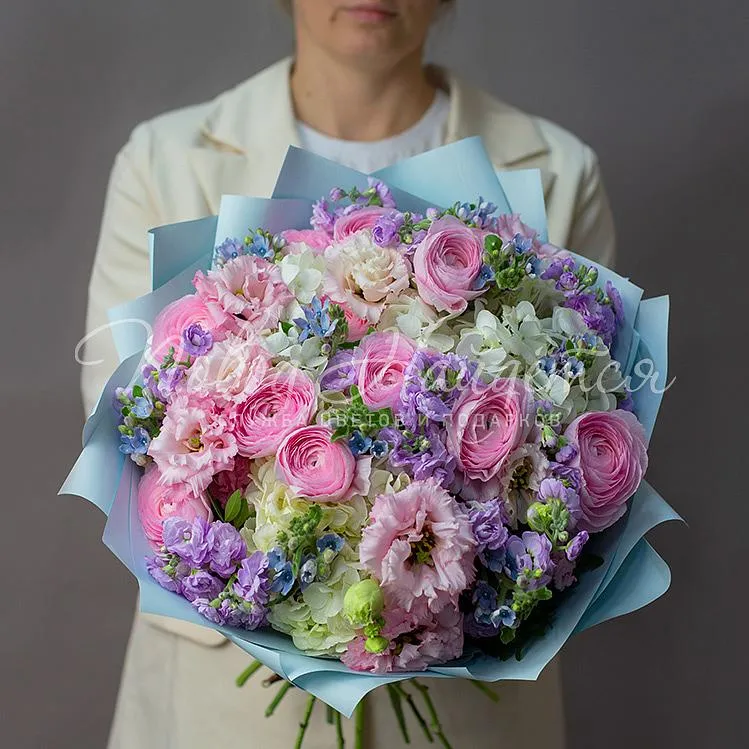 РАНУНКУЛЮСЫ Букет Горячо любимой