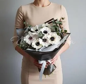 АНЕМОНЫ Букет 7 анемонов