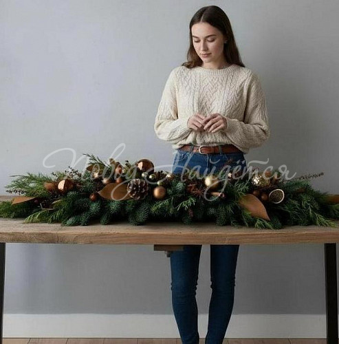 Цветочная композиция Новогодний огонёк