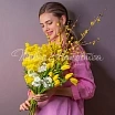 Букеты с ЦВЕТУЩИМИ ВЕТКАМИ