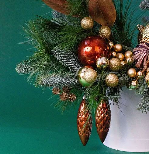 Цветочная композиция Новогодняя ночь — Повод Найдется