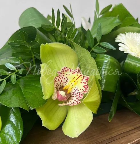 Цветочная композиция Композиция №144 — Повод Найдется