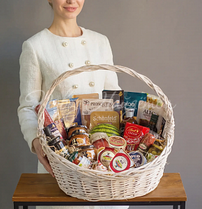 Подарочные корзины Полная чаша