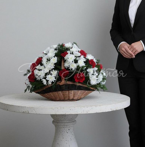 Букет Траурная корзина №1