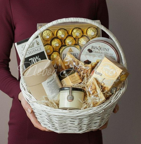 Подарочные корзины Королевское чаепитие