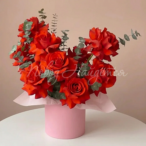 Цветы в шляпной коробке Корзина Руби