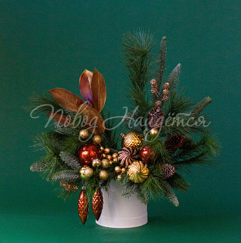 Цветочная композиция Новогодняя ночь