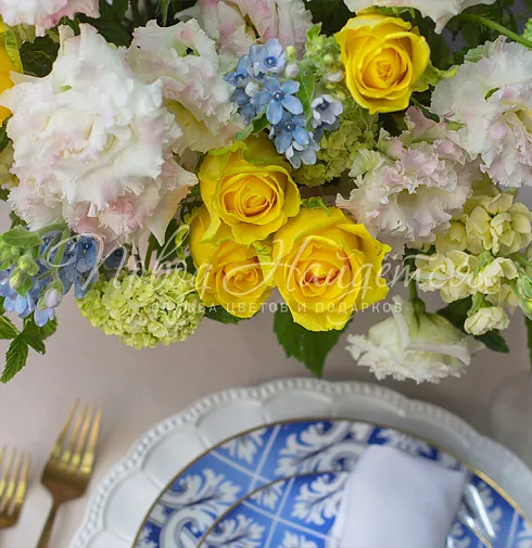 Цветочная композиция Композиция № 357 — Повод Найдется