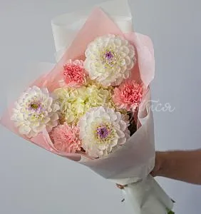 Букеты с ГОРТЕНЗИЯМИ Букет Светлый миг