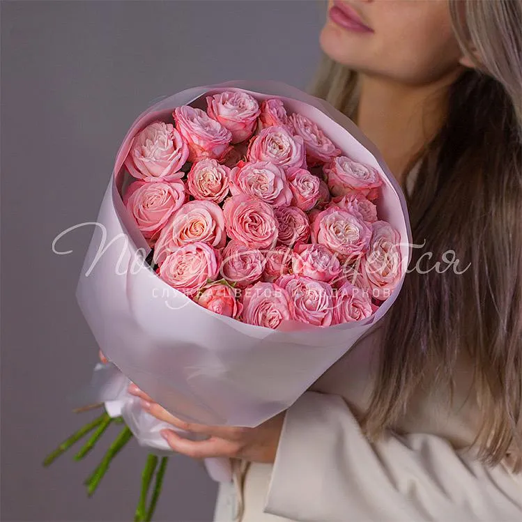 Кустовые розы Букет Волнующие чувства