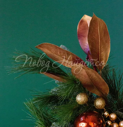 Цветочная композиция Новогодняя ночь — Повод Найдется