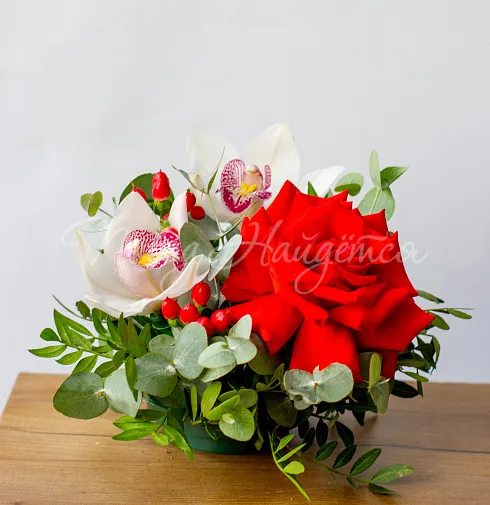 Цветочная композиция Композиция №122 — Повод Найдется