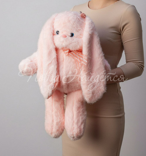Розовый зайчик