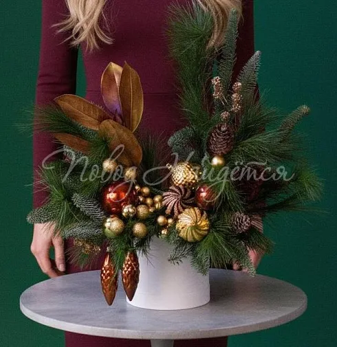 Цветочная композиция Новогодняя ночь — Повод Найдется