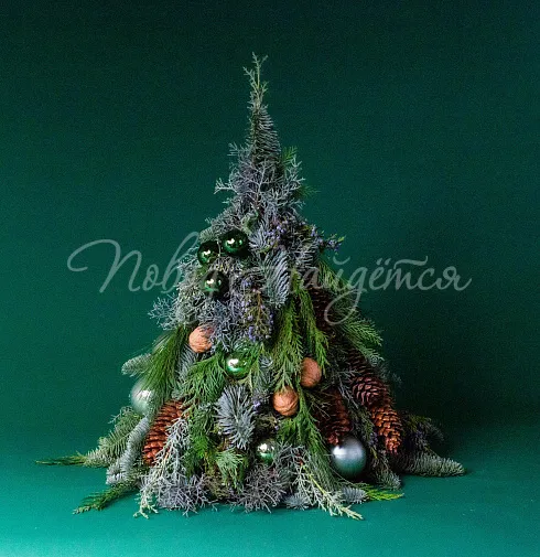 Цветочная композиция Сокровища мороза — Повод Найдется