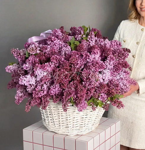 Букет В саду сирени — Повод Найдется