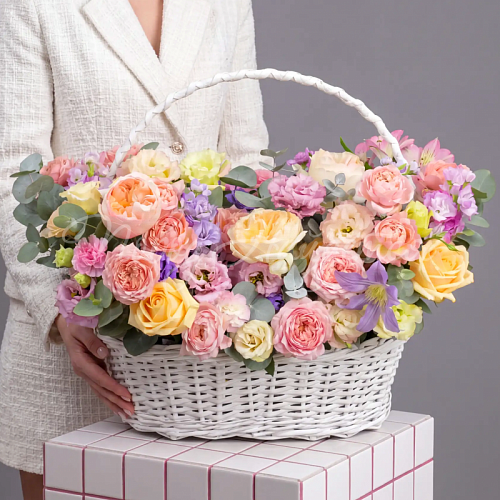 10 000 - 20 000 руб Корзина Королевская песня