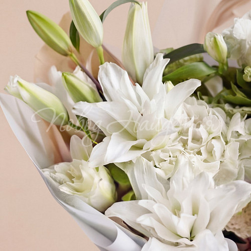 Букеты с ЛИЛИЯМИ Букет Нежная вуаль