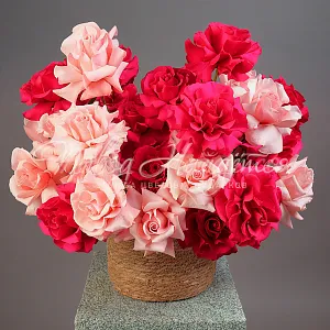 Розы в корзинах Корзина Счастью быть
