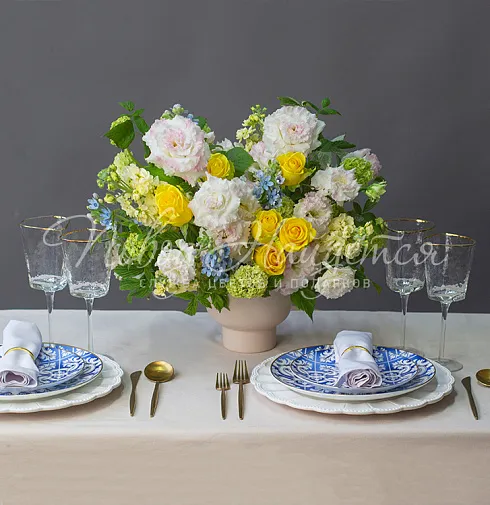 Цветочная композиция Композиция № 357 — Повод Найдется