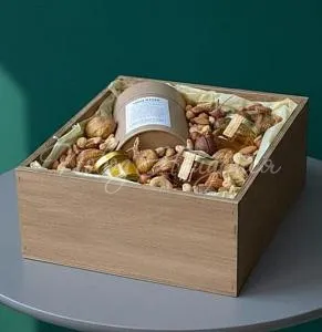 Корпоративные Новогодние подарки Набор орехов и сухофруктов