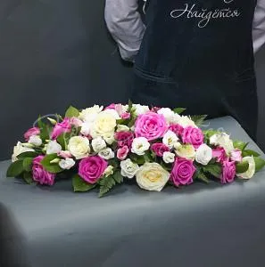 Настольные композиции Цветочная композиция Тарантелла