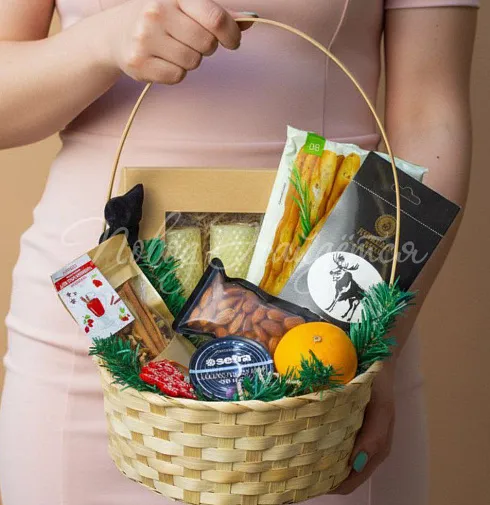 Корзина Ароматный праздник — Повод Найдется