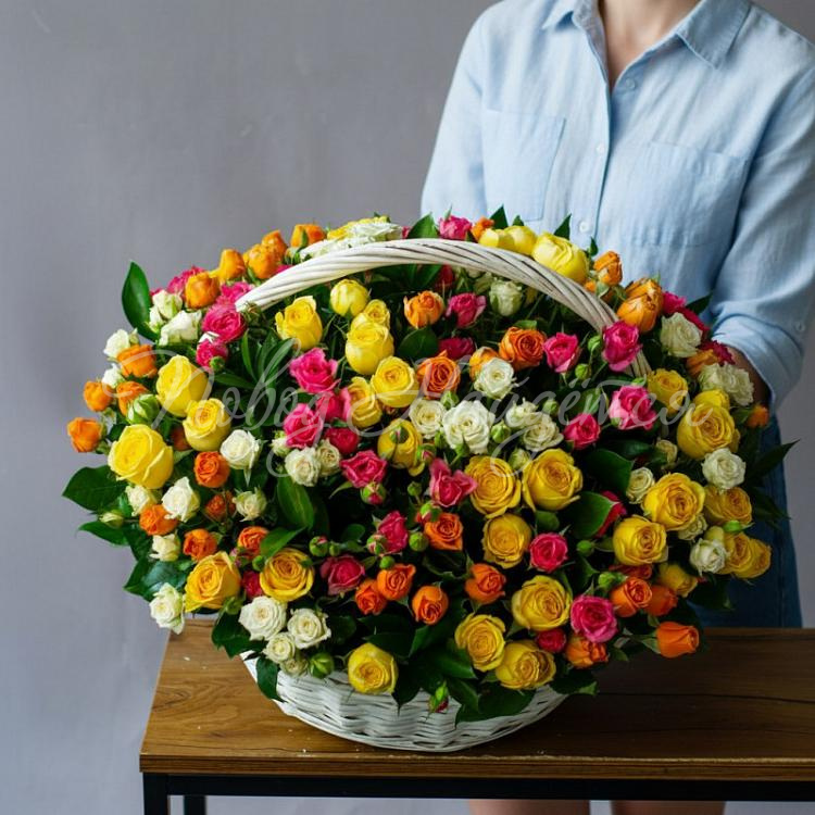 Кустовые розы Букет Красочный калейдоскоп