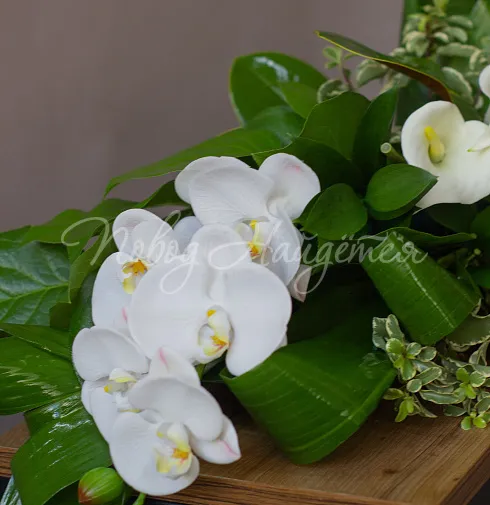 Цветочная композиция Композиция №105 — Повод Найдется