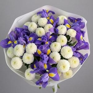 Букет с ИРИСАМИ Букет Весеннее небо Москвы