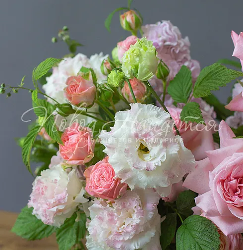 Цветочная композиция Композиция № 353 — Повод Найдется