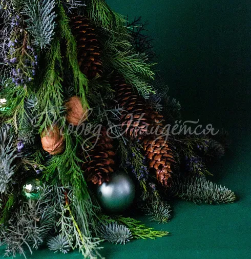 Цветочная композиция Сокровища мороза — Повод Найдется