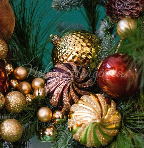 Цветочная композиция Новогодняя ночь — Повод Найдется